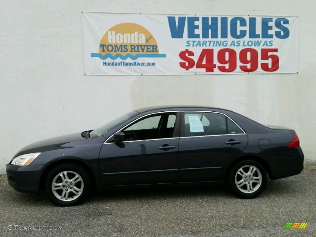 2006 Accord SE Sedan - Royal Blue Pearl / Gray photo #5