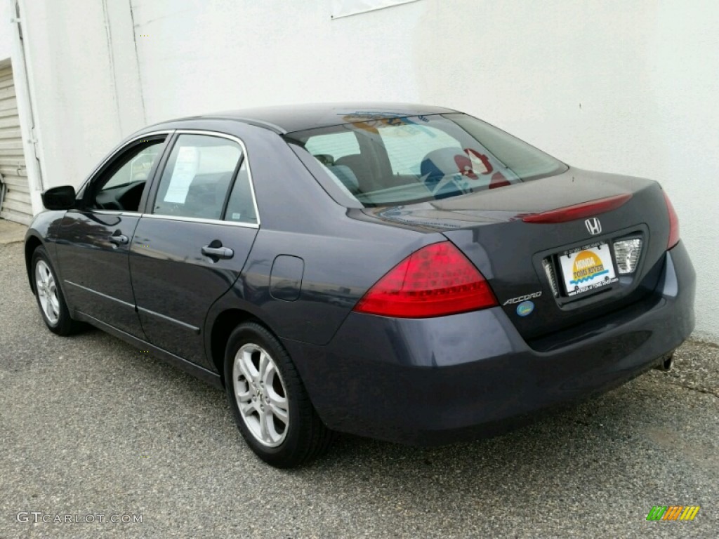 2006 Accord SE Sedan - Royal Blue Pearl / Gray photo #7