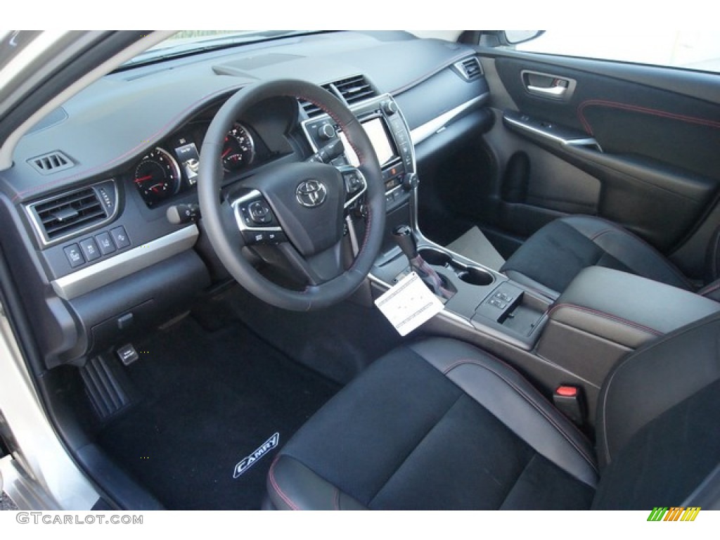 Black Interior 2015 Toyota Camry XSE V6 Photo #98860469