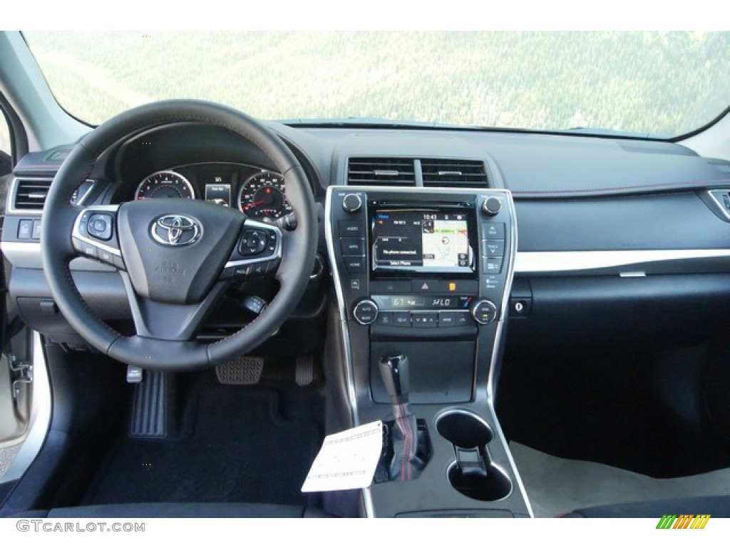 2015 Camry XSE V6 - Creme Brulee Mica / Black photo #6