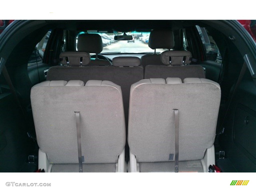 2015 Explorer XLT - Ruby Red / Medium Light Stone photo #14