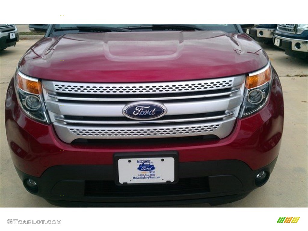 2015 Explorer XLT - Ruby Red / Medium Light Stone photo #40