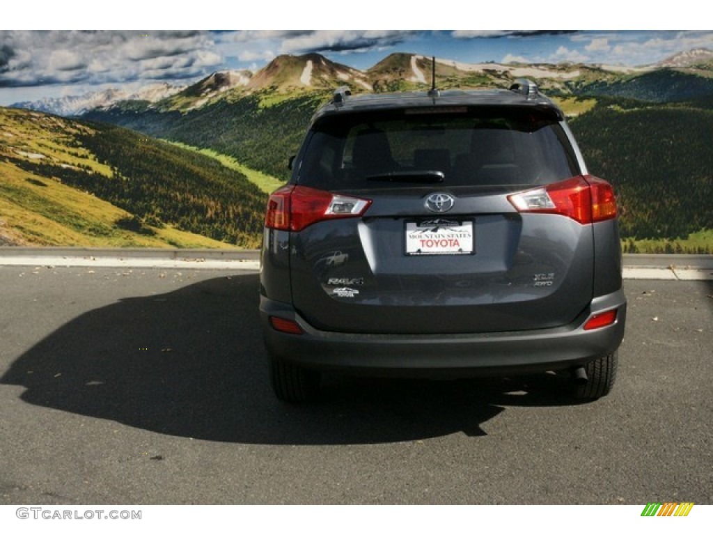 2015 RAV4 XLE - Magnetic Gray Metallic / Ash photo #4