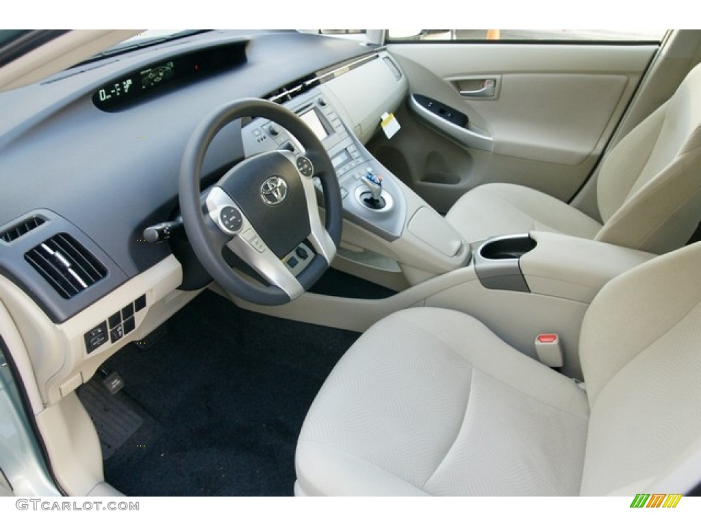 Bisque Interior 2015 Toyota Prius Two Hybrid Photo #98864145