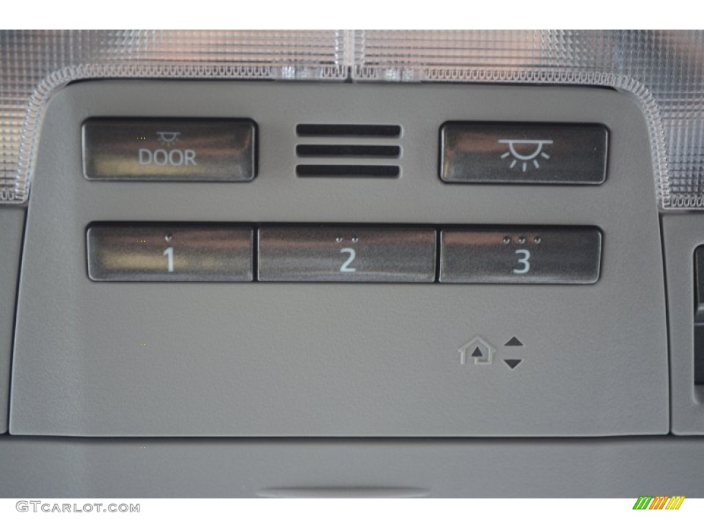 2015 Toyota Highlander Limited Controls Photo #98866559