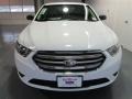 2015 Oxford White Ford Taurus SE  photo #2