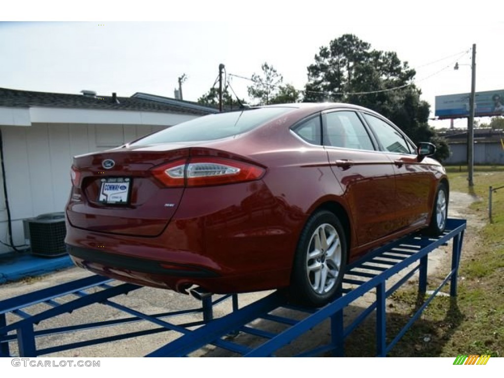 2015 Fusion SE - Ruby Red Metallic / Charcoal Black photo #4