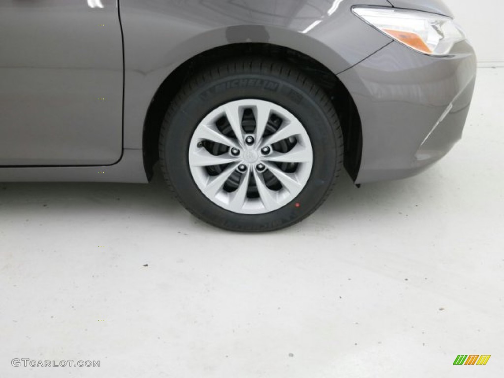 2015 Camry LE - Predawn Gray Mica / Ash photo #3