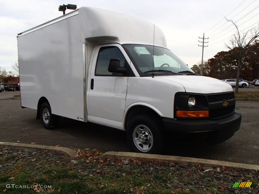 Summit White 2015 Chevrolet Express Cutaway 3500 Moving Van Exterior Photo #98881352