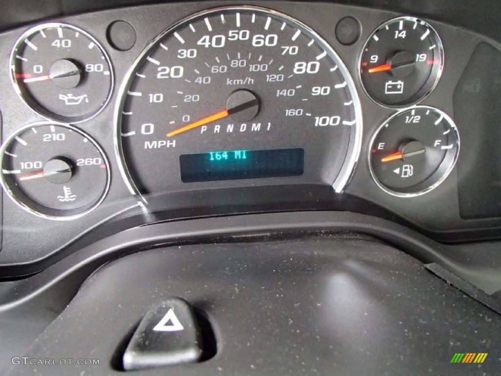 2015 Chevrolet Express Cutaway 3500 Moving Van Gauges Photo #98881679