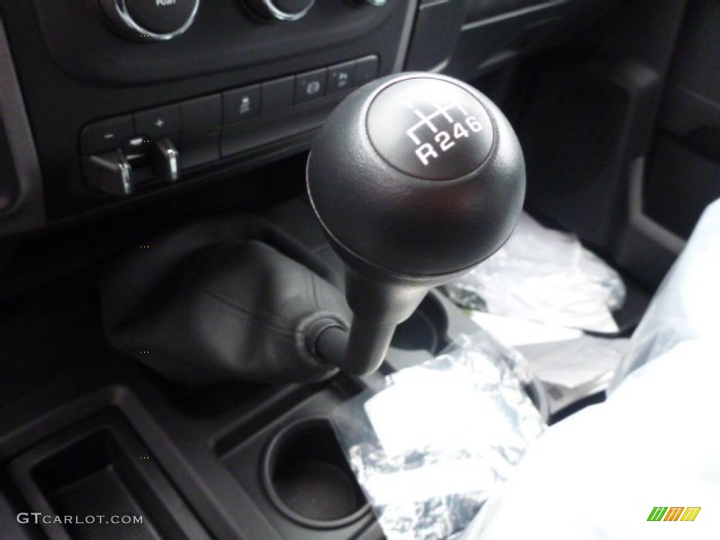 2015 Ram 2500 Tradesman Crew Cab 4x4 6 Speed Manual Transmission Photo #98882522