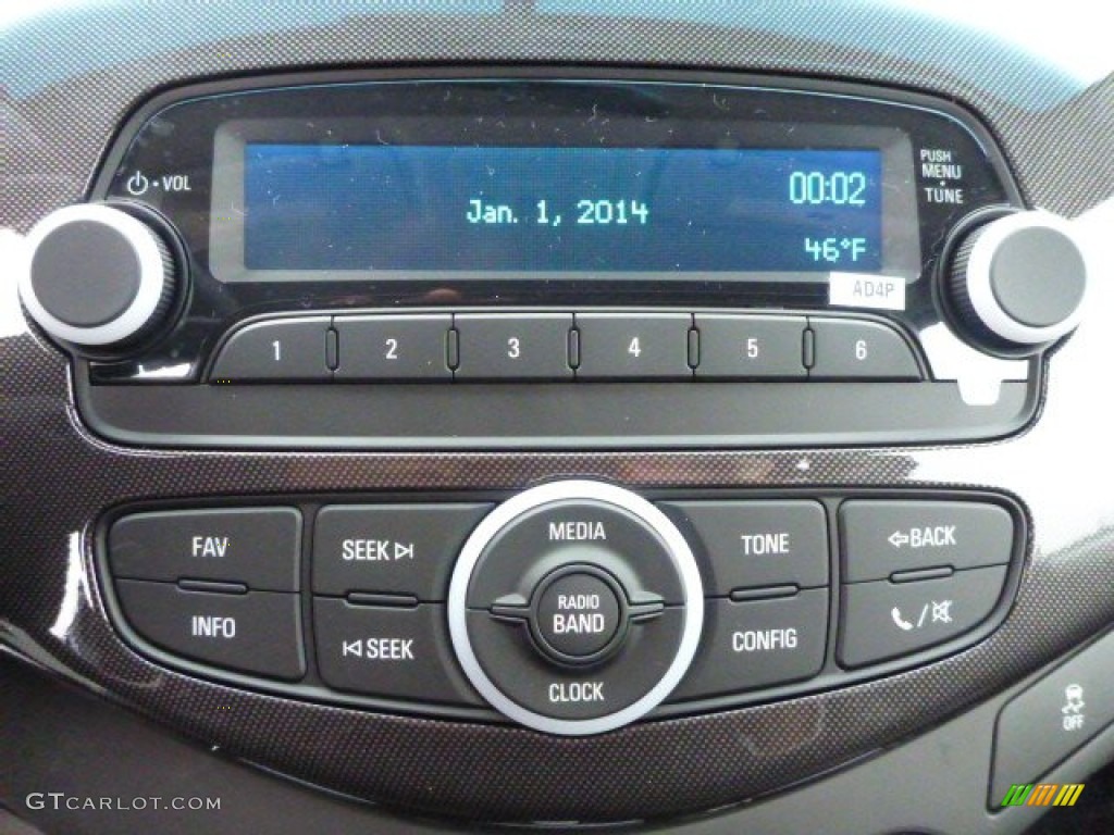 2015 Chevrolet Spark LS Controls Photo #98890693