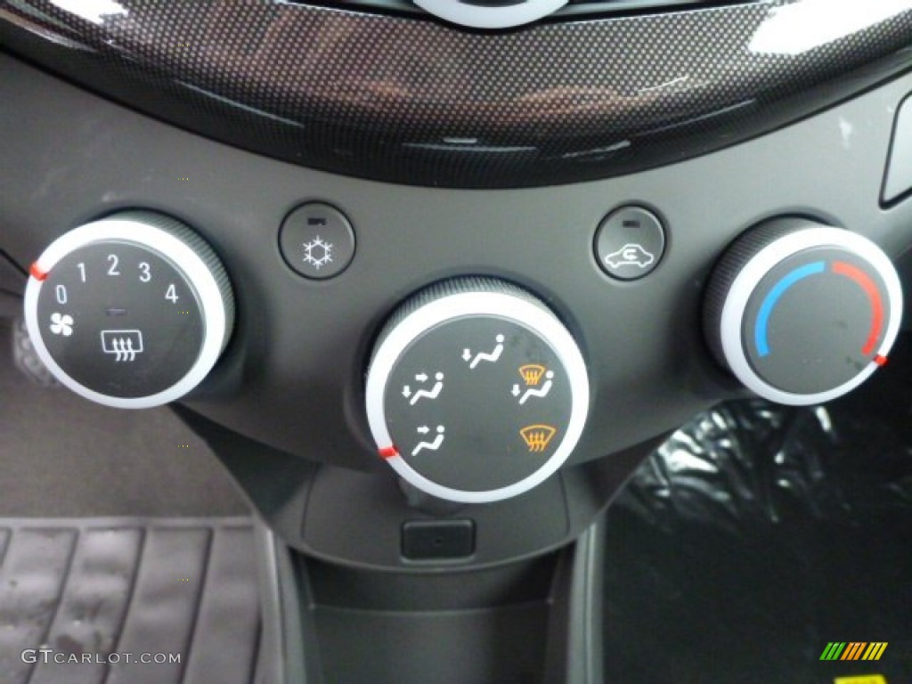 2015 Chevrolet Spark LS Controls Photo #98890717
