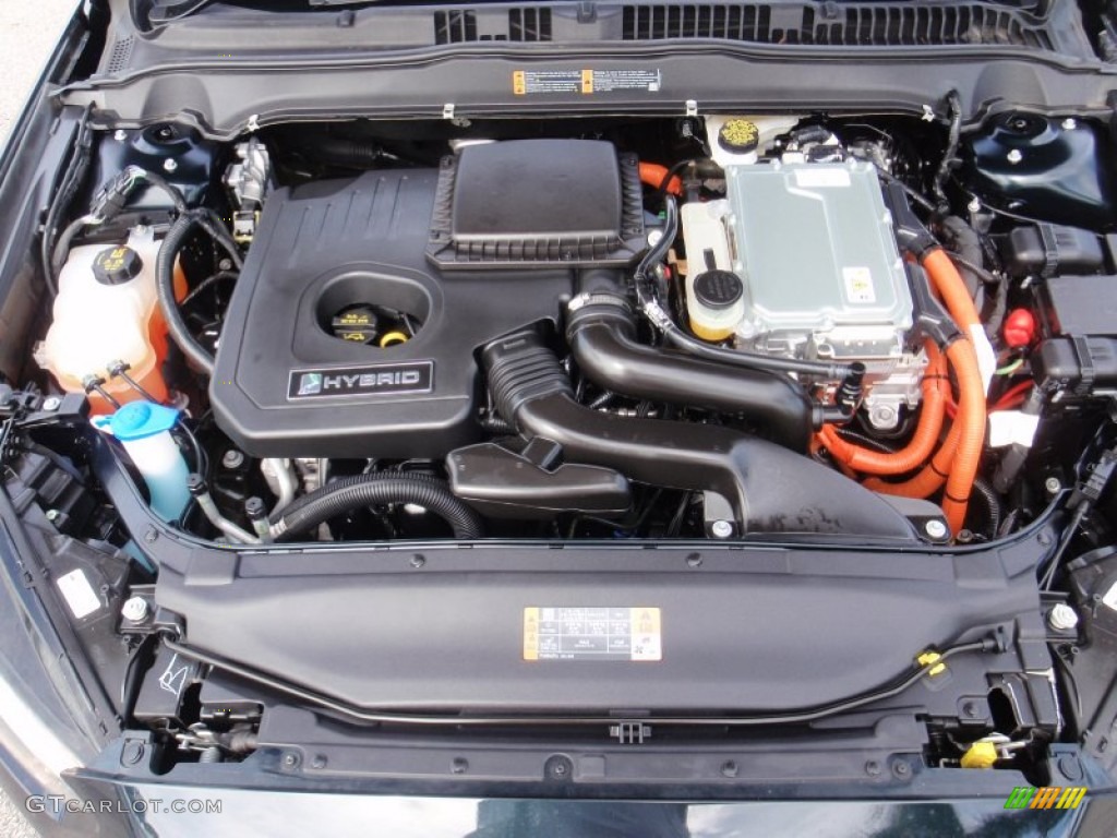 2014 Ford Fusion Hybrid SE Engine Photos