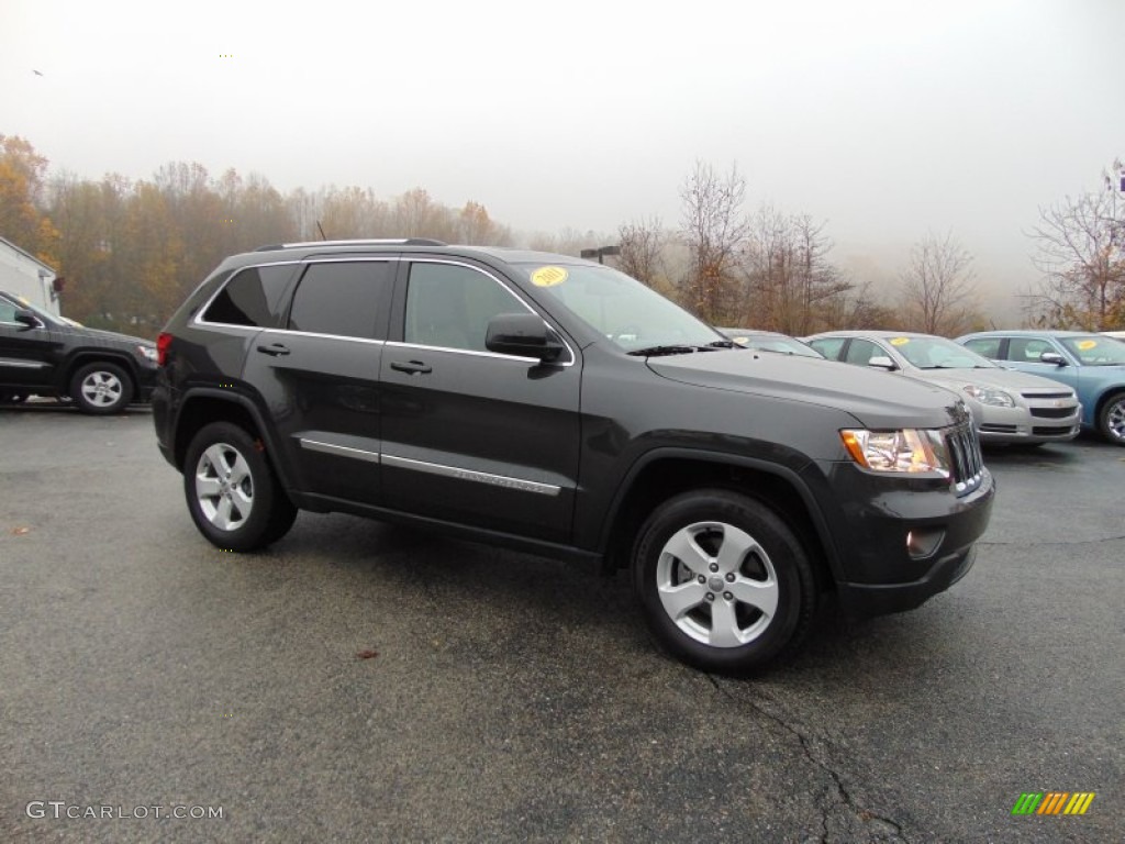 2011 Grand Cherokee Laredo X Package 4x4 - Dark Charcoal Pearl / Dark Graystone/Medium Graystone photo #1