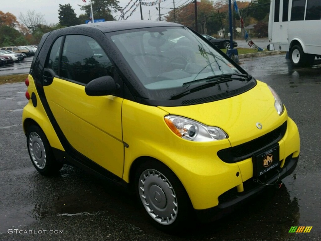 2008 fortwo pure coupe - Light Yellow / Grey photo #3