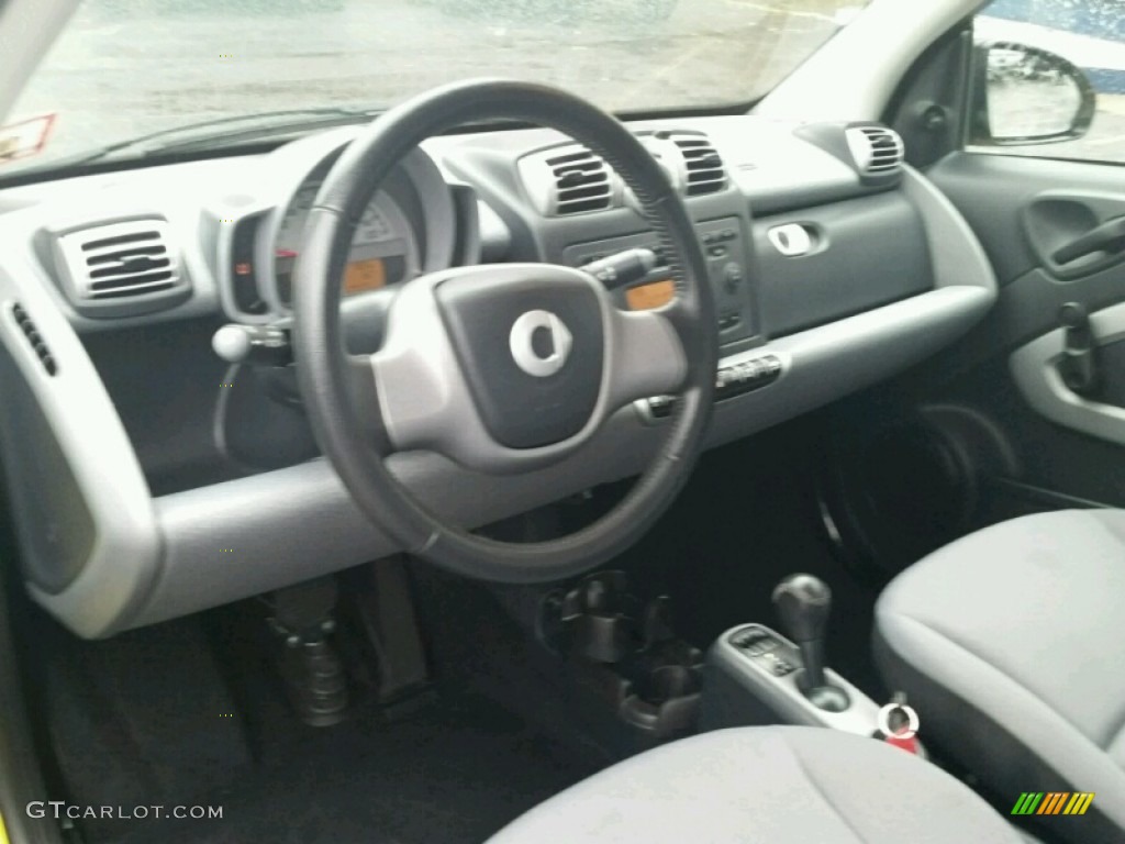 2008 fortwo pure coupe - Light Yellow / Grey photo #15