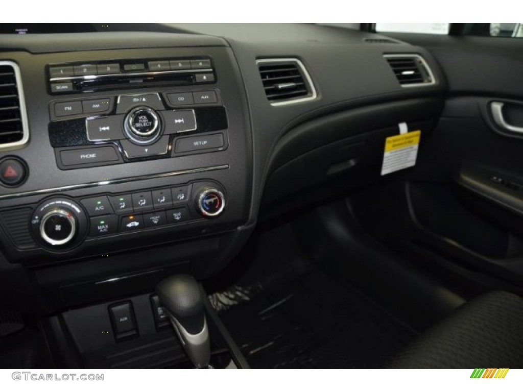 2015 Civic LX Sedan - Alabaster Silver Metallic / Black photo #12