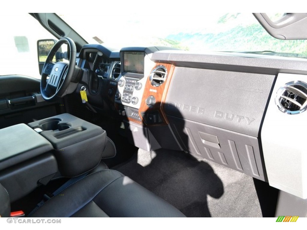 2015 F250 Super Duty Lariat Super Cab 4x4 - Tuxedo Black / Black photo #14
