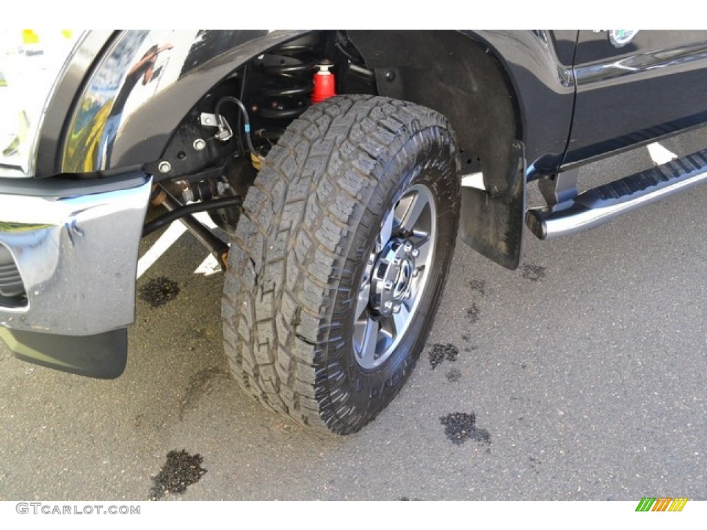 2015 F250 Super Duty Lariat Super Cab 4x4 - Tuxedo Black / Black photo #25