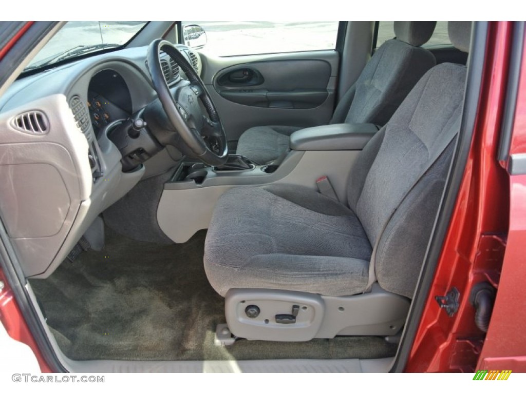 2004 TrailBlazer LS - Majestic Red Metallic / Medium Pewter photo #7