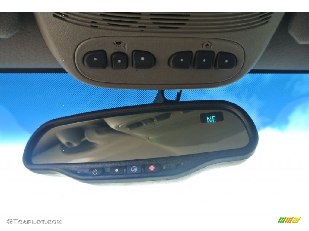 2004 TrailBlazer LS - Majestic Red Metallic / Medium Pewter photo #11