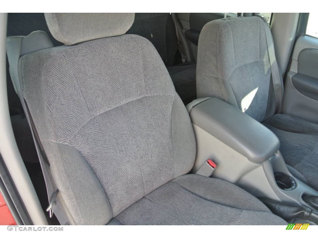 2004 TrailBlazer LS - Majestic Red Metallic / Medium Pewter photo #20