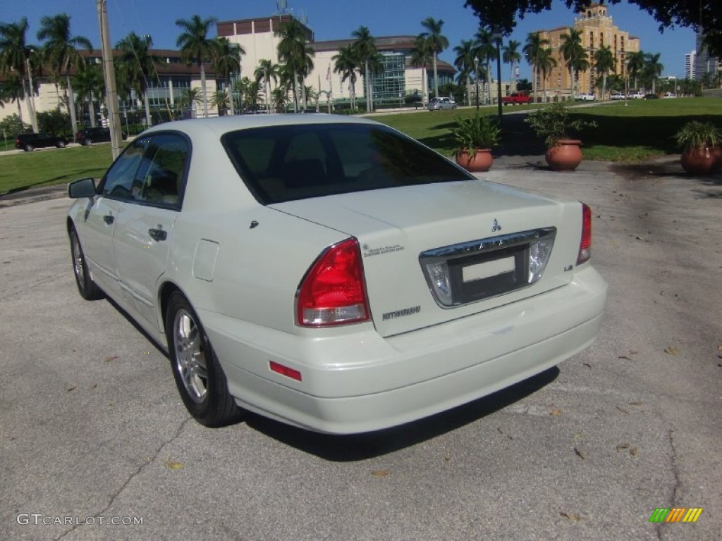 2002 Diamante LS - Platinum White Pearl / Brown/Tan photo #3