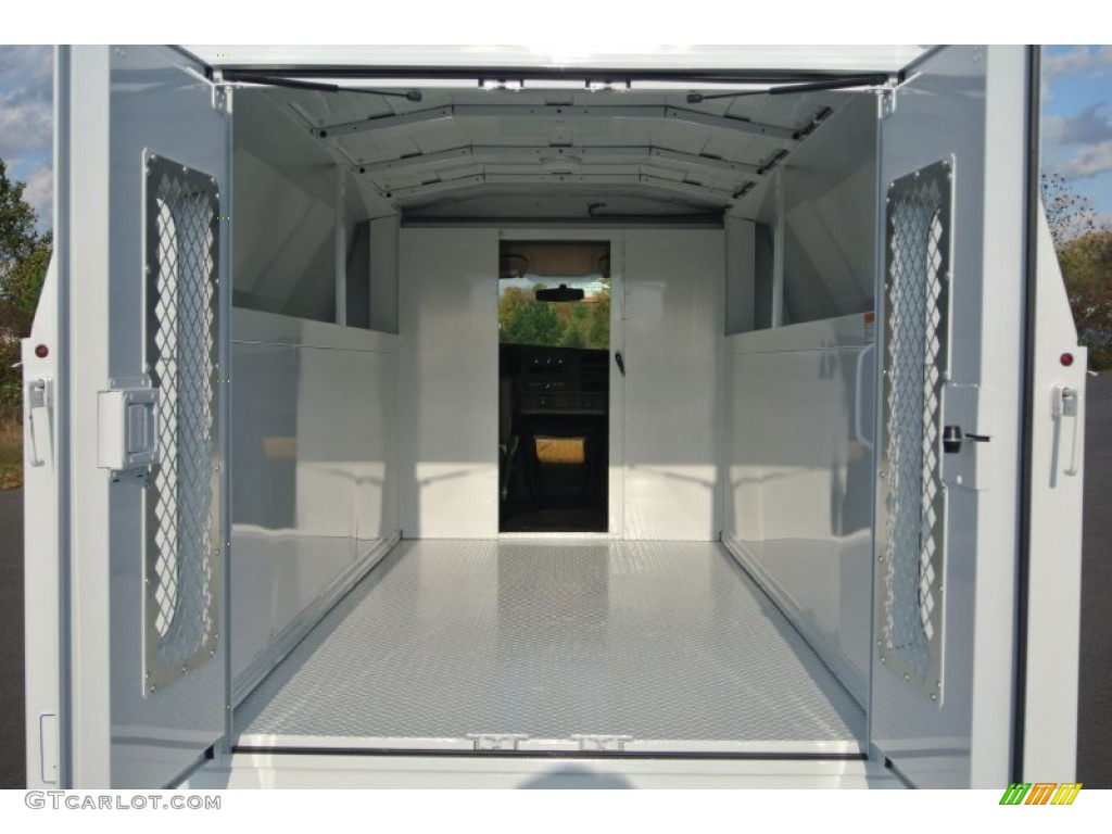 2015 Chevrolet Express Cutaway 3500 Utility Van Trunk Photos