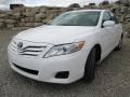 Super White - Camry SE Photo No. 2