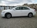 Super White - Camry SE Photo No. 3