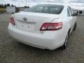 Super White - Camry SE Photo No. 21