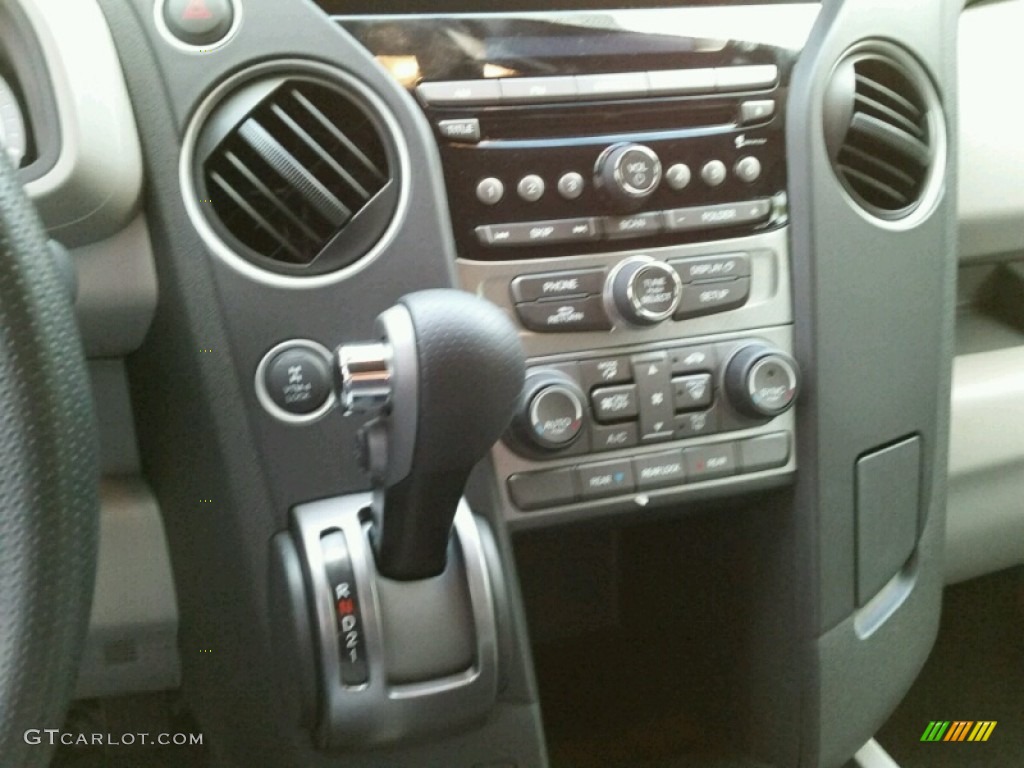 2015 Pilot LX 4WD - Modern Steel Metallic / Gray photo #5