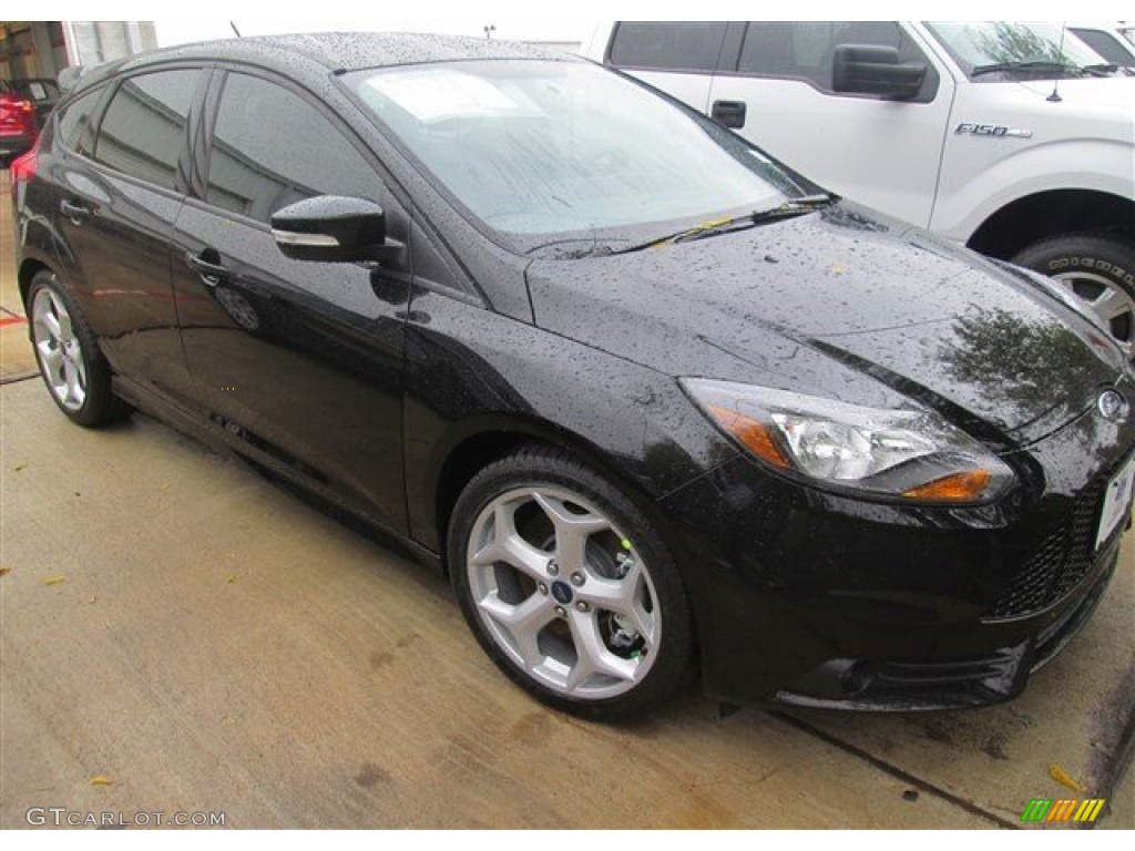 2014 Focus ST Hatchback - Tuxedo Black / ST Charcoal Black photo #1