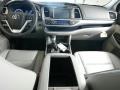 2015 Blizzard Pearl White Toyota Highlander XLE  photo #11