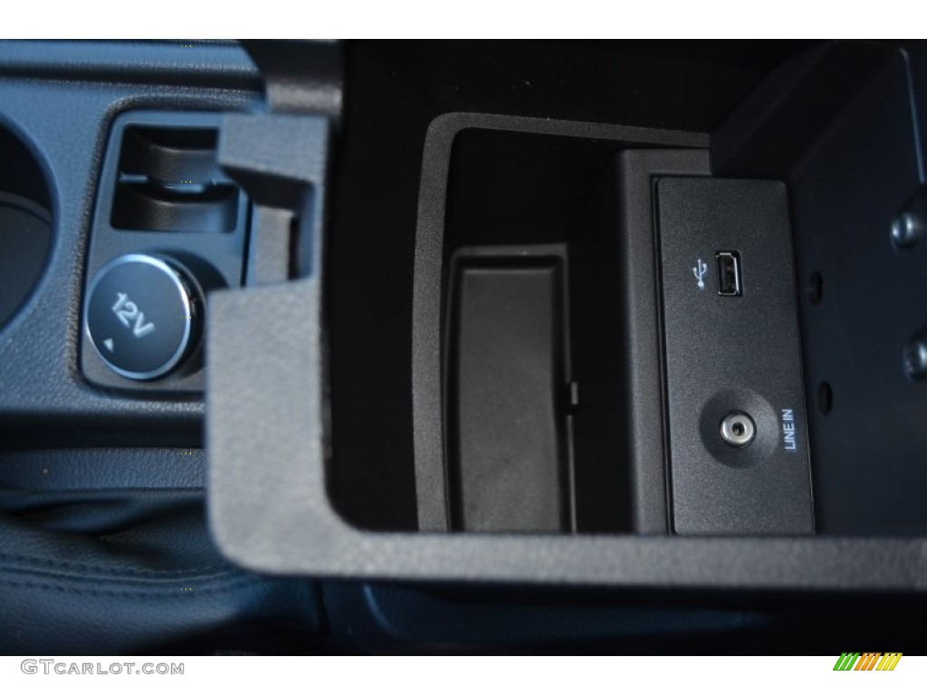2014 Focus SE Sedan - Sterling Gray / Charcoal Black photo #15
