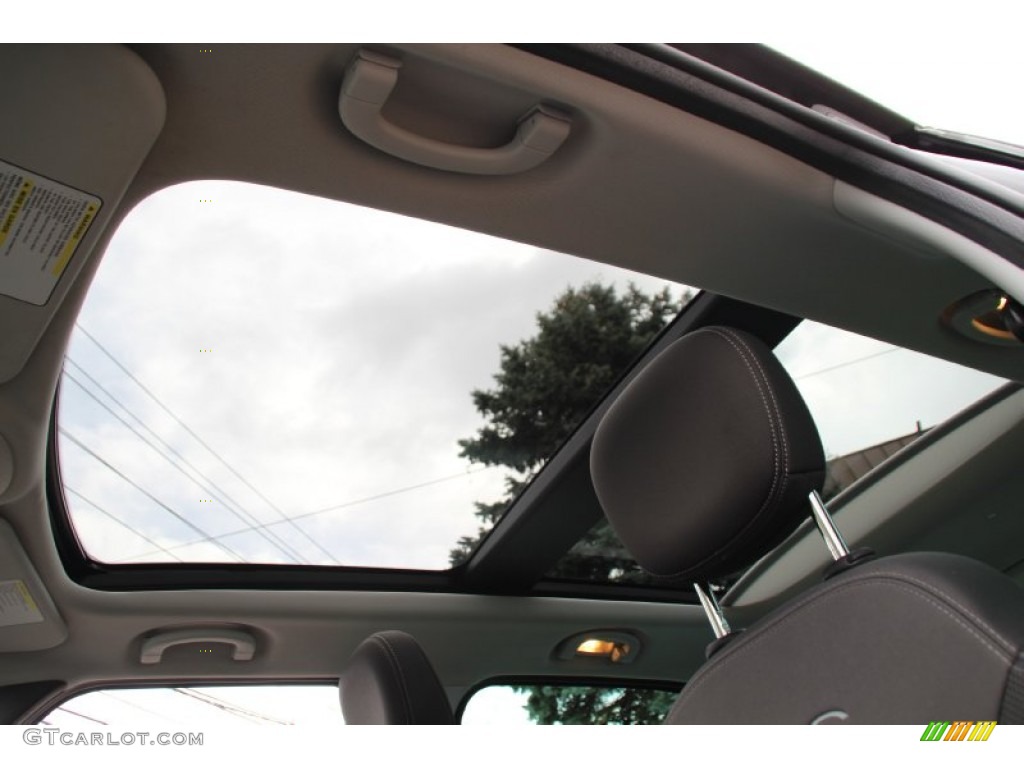 2014 500L Trekking - Nero (Black) / Black/Marrone (Black/Brown) photo #15