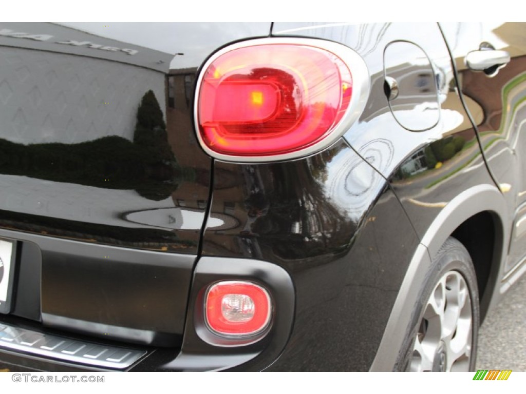 2014 500L Trekking - Nero (Black) / Black/Marrone (Black/Brown) photo #24