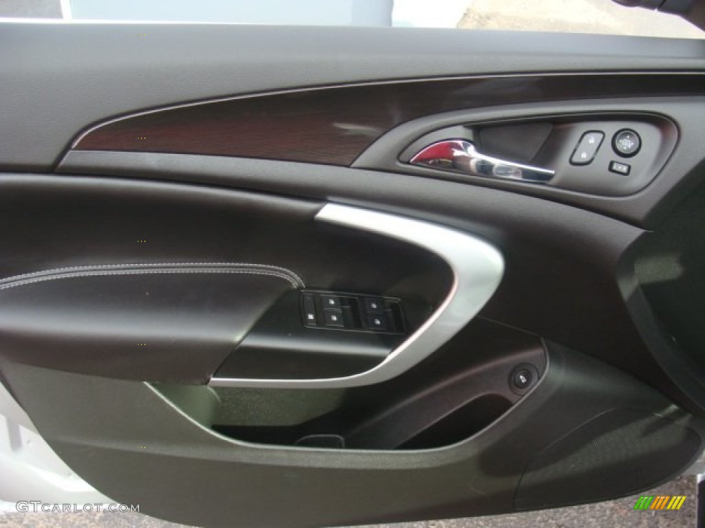 2014 Buick Regal FWD Ebony Door Panel Photo #98964469
