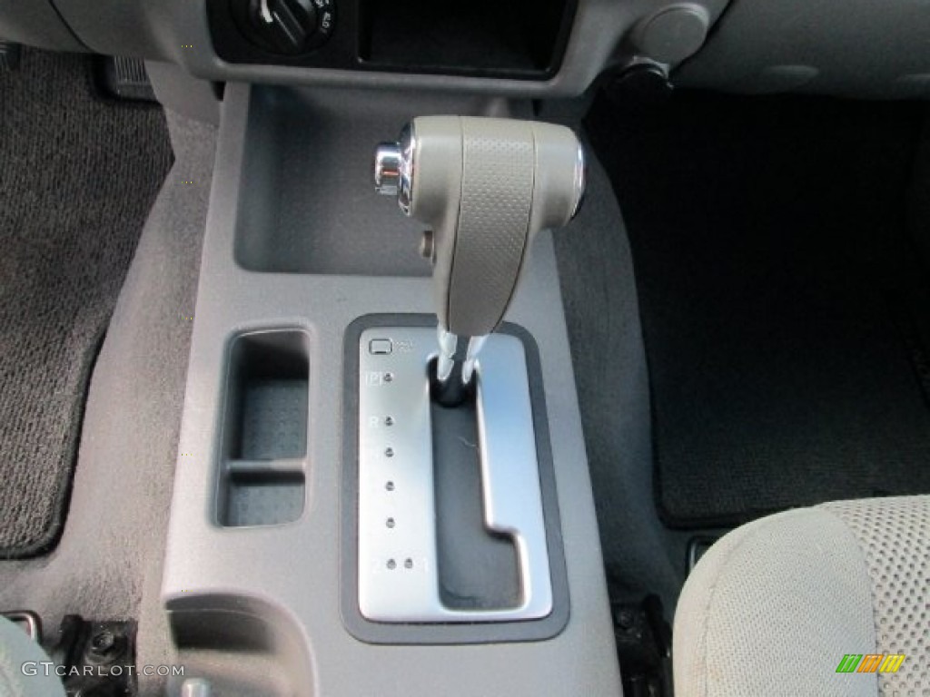 2008 Frontier SE Crew Cab 4x4 - Storm Grey / Steel photo #23