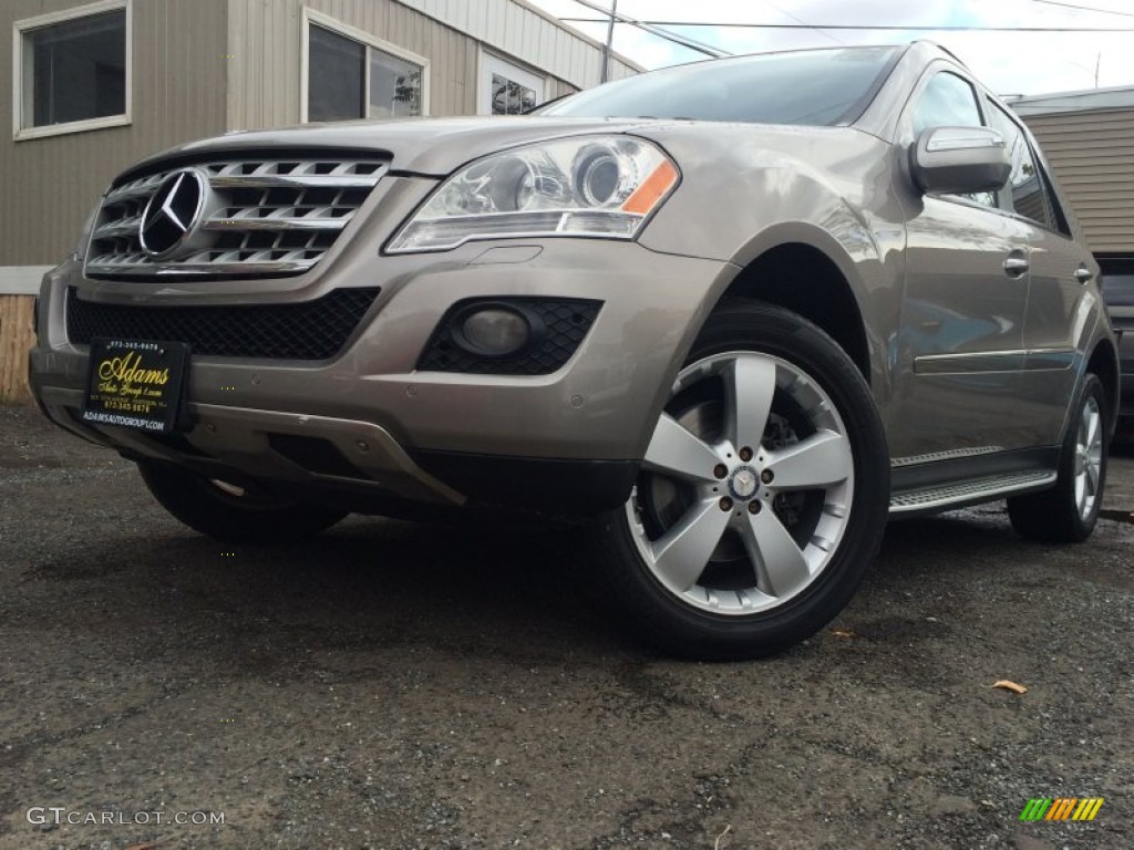 2009 ML 350 4Matic - Sand Beige Metallic / Cashmere photo #1