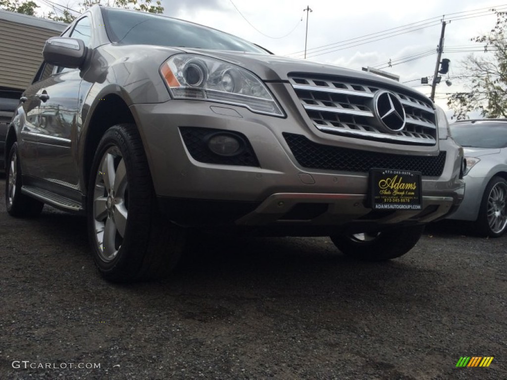 2009 ML 350 4Matic - Sand Beige Metallic / Cashmere photo #3