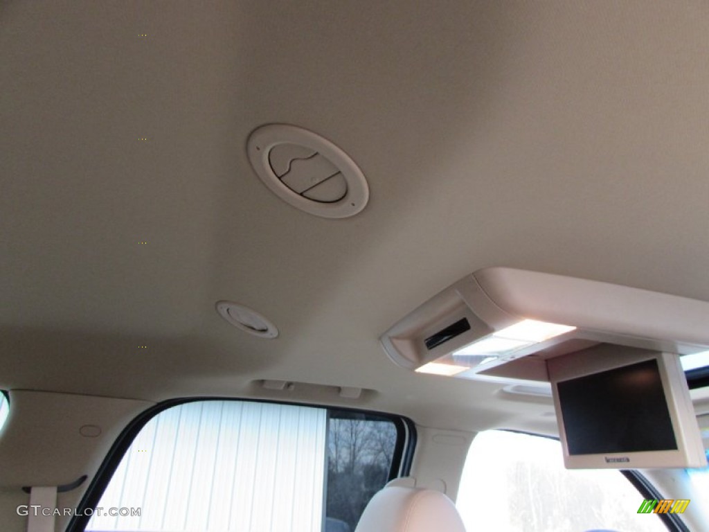 2011 Yukon Denali AWD - White Diamond Tintcoat / Cocoa/Light Cashmere photo #25