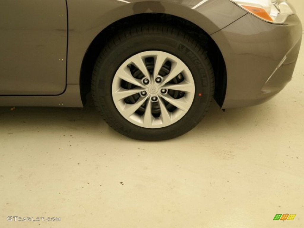 2015 Camry LE - Predawn Gray Mica / Ash photo #3