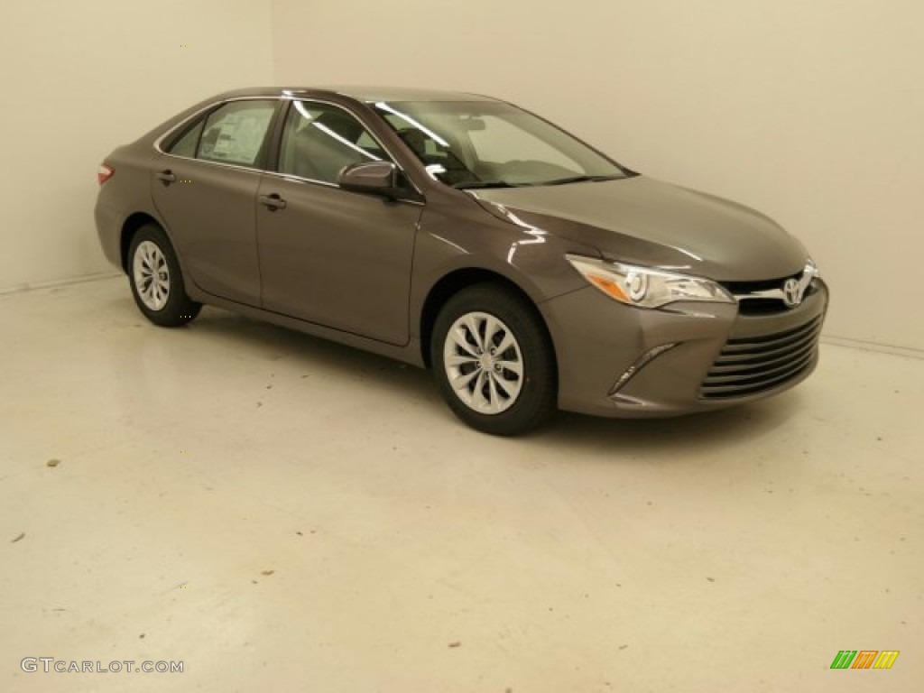 2015 Camry LE - Predawn Gray Mica / Ash photo #4