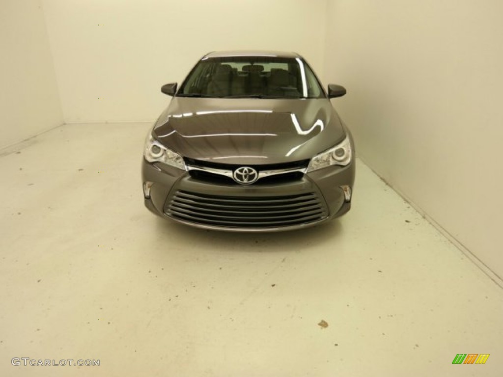 2015 Camry LE - Predawn Gray Mica / Ash photo #5