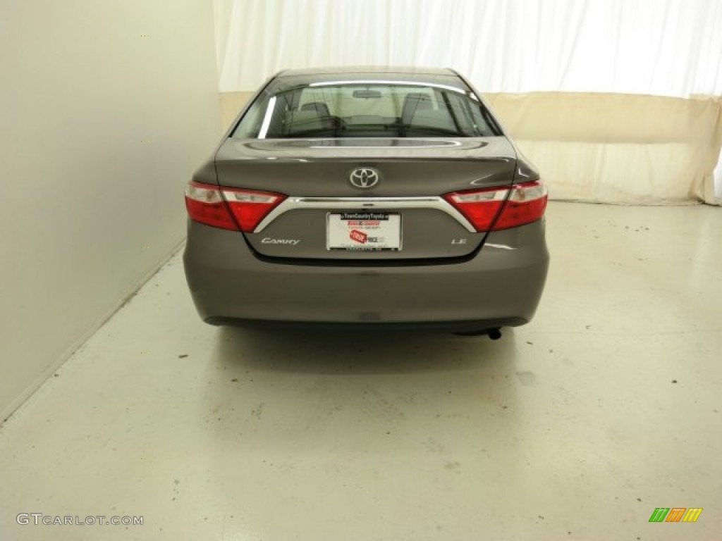 2015 Camry LE - Predawn Gray Mica / Ash photo #7