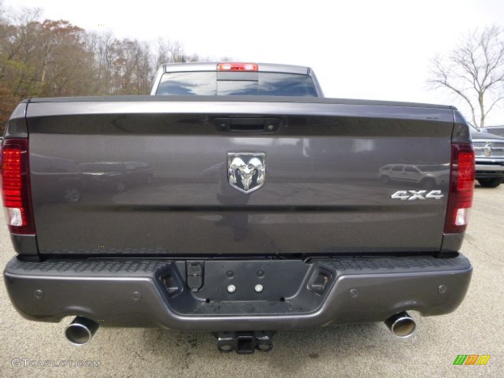 2015 1500 Sport Quad Cab 4x4 - Granite Crystal Metallic / Black photo #4