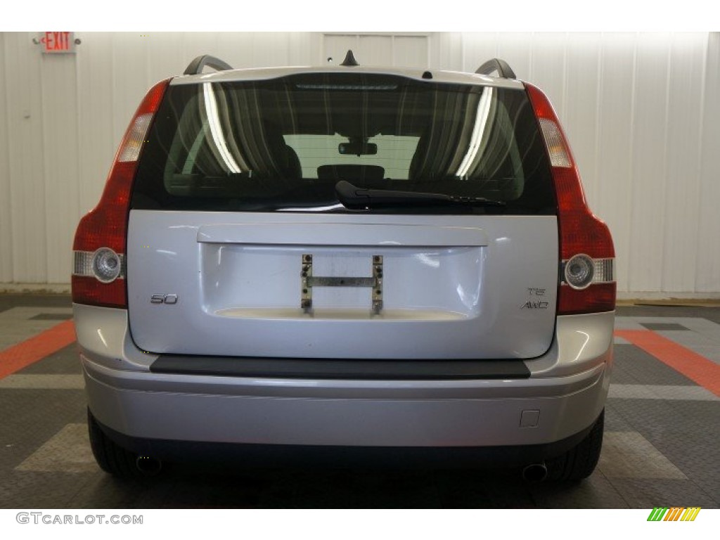 2006 V50 T5 AWD - Silver Metallic / Off Black photo #9