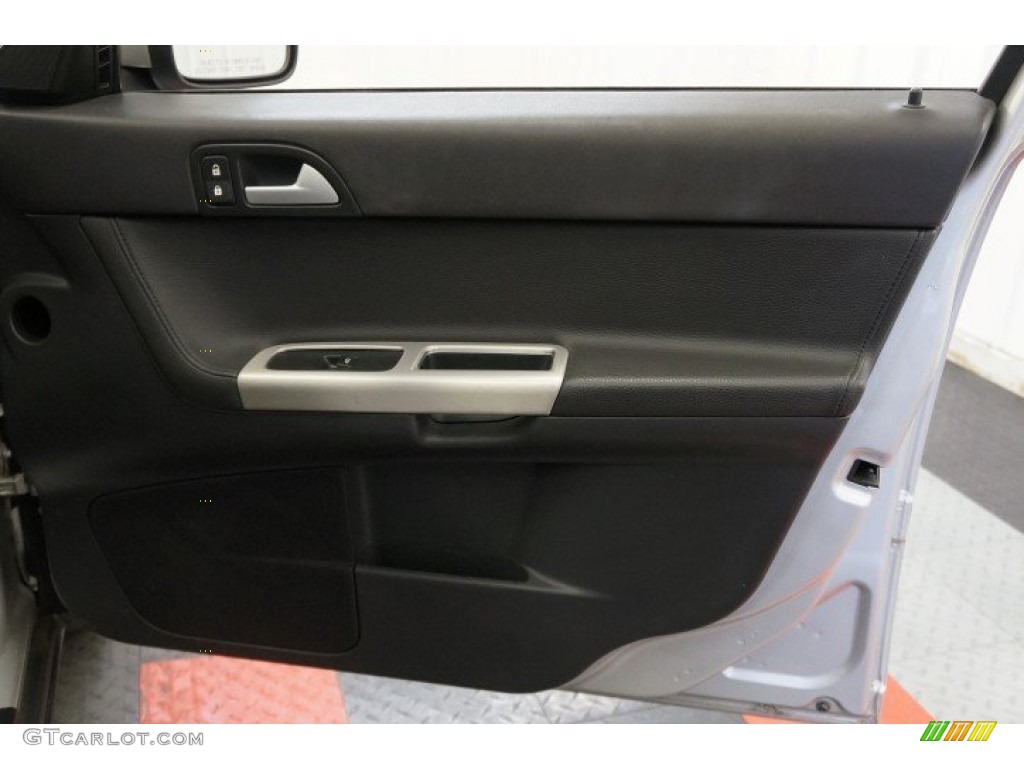 2006 V50 T5 AWD - Silver Metallic / Off Black photo #17